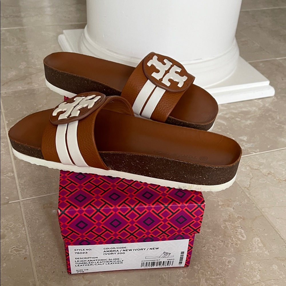 Tory Burch Brown Tumbled leather Sandals with logo